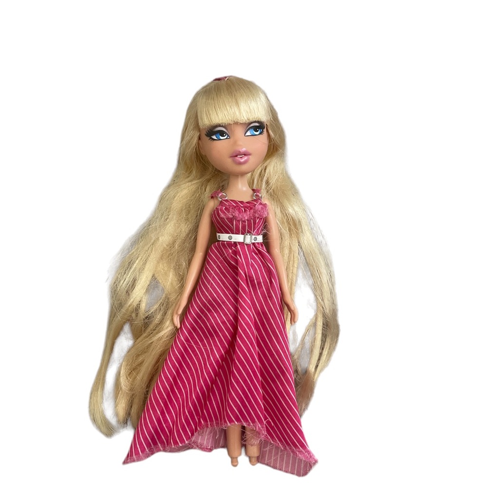 Bratz Doll with pink streak hair